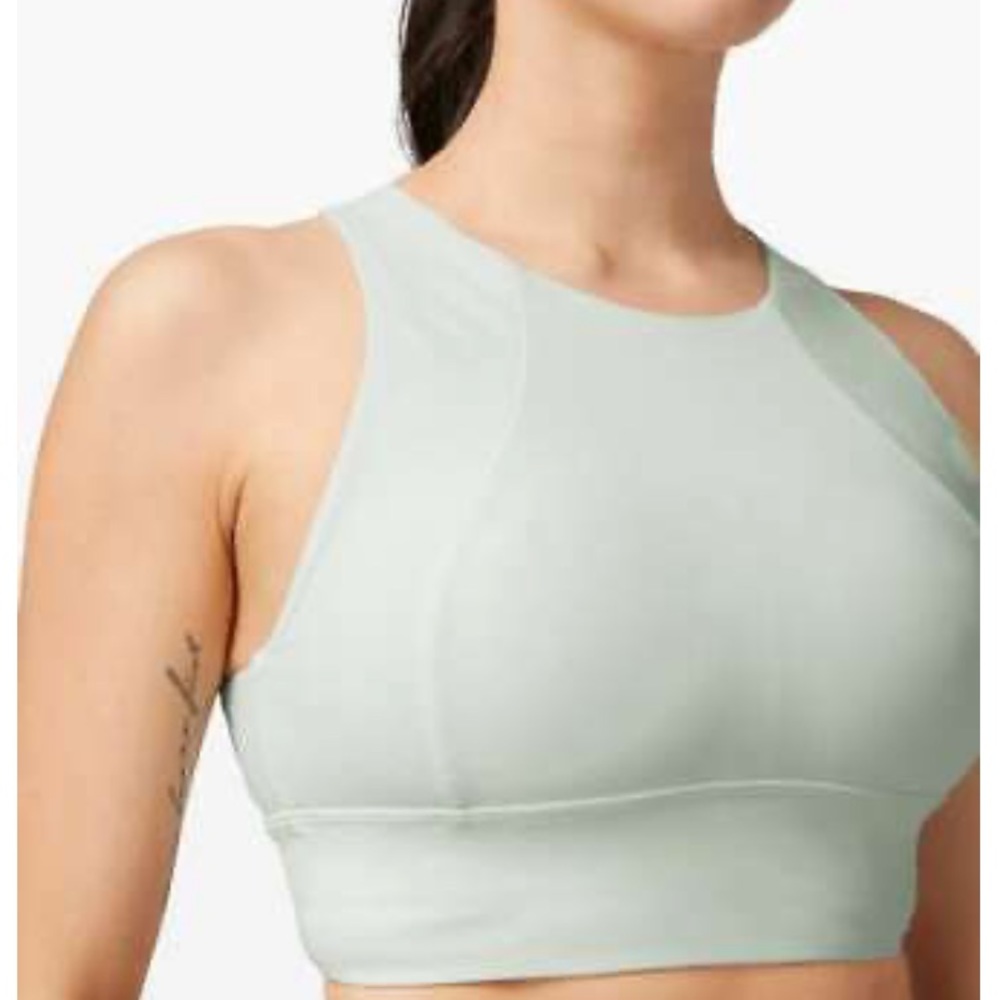 | Lululemon | Set Challenger Bra. Size 8.